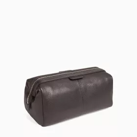 Trousse De Toilette Charles En Cuir Grainé De Le Tanneur