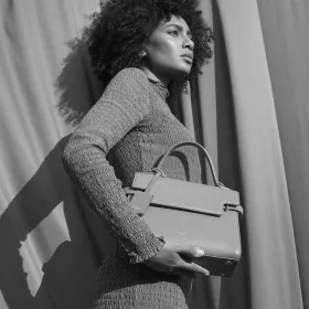 Grand Sac À Main À Rabat Emilie En Cuir Grainé De Le Tanneur